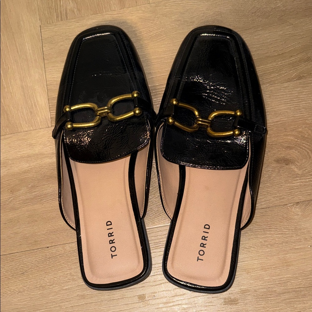 Torrid Black Mule Loafers Gold Hardware Wide Width 12 Slip On Flats